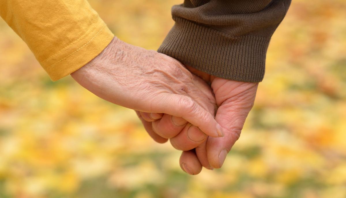 Italian Couple of 60 Years Die Within Hours of Each Other From CCP Virus