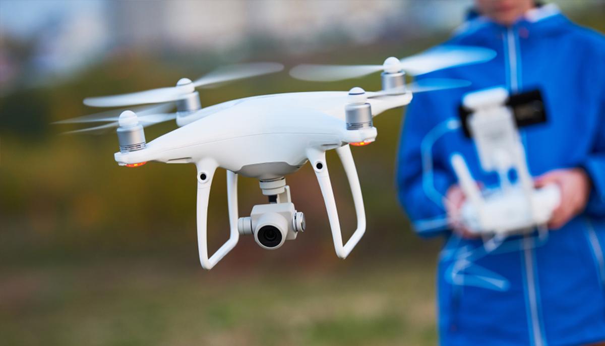 Dog Owner Uses Drone to Walk His Dog During CCP Virus Lockdown, and the Internet Loves It