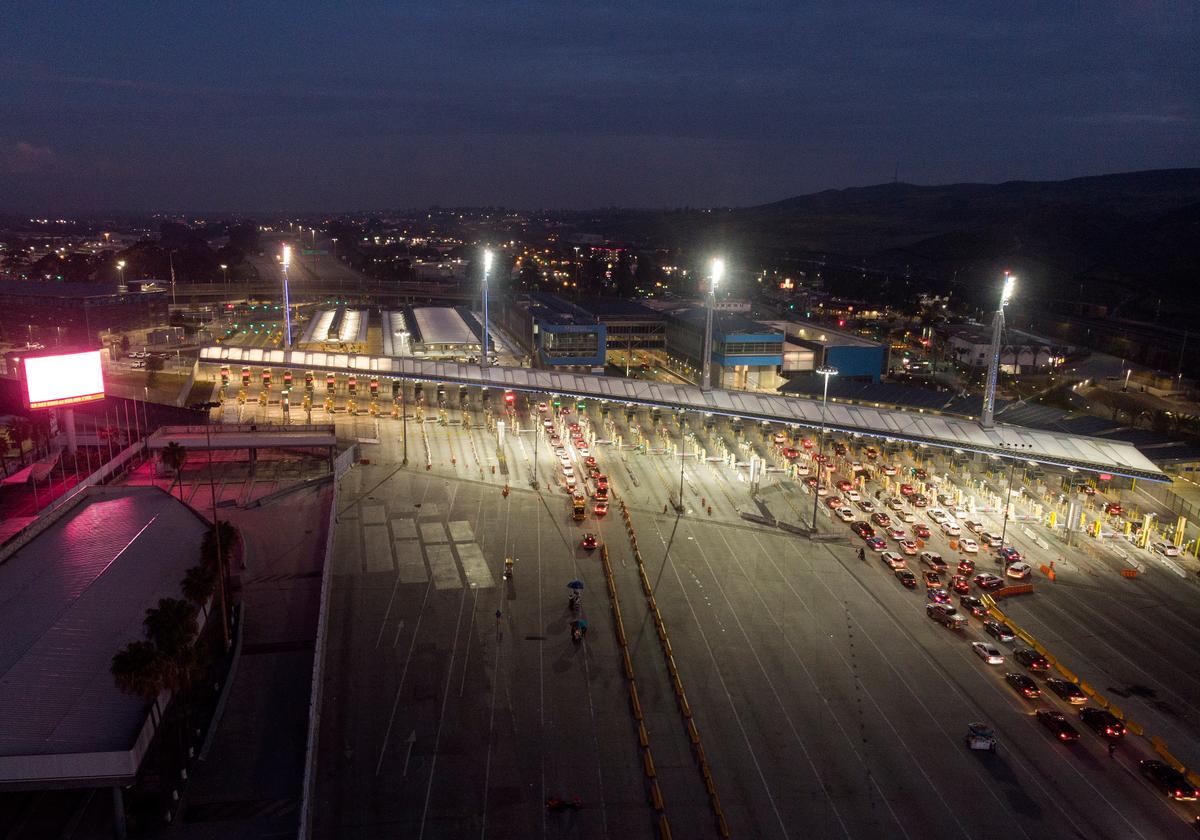Mexican Protesters Block Border Traffic, Tell Americans to ‘Stay at Home’