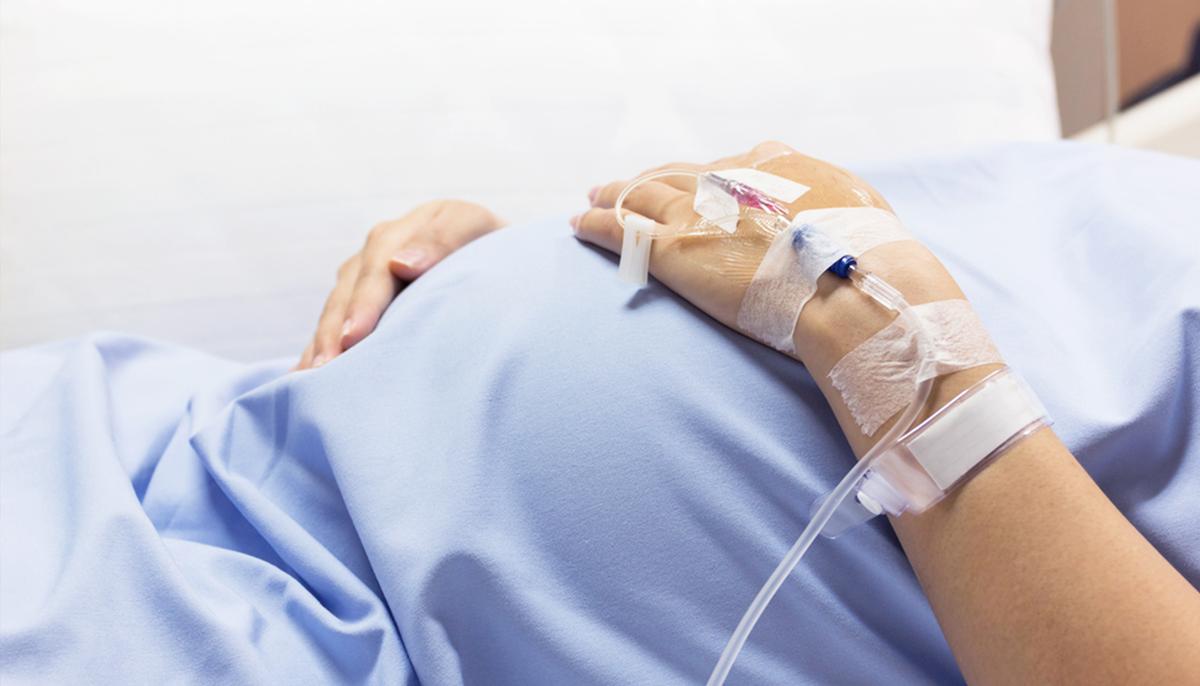 Pregnant Beautician, 39, Who Contracted COVID-19, Pleaded ‘Don’t Go Out’ in Tearful Video