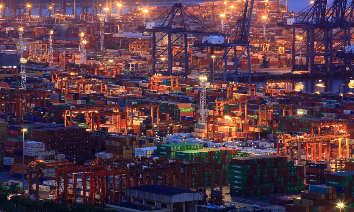 China’s Exports Slump Extending to March as CCP Virus Ravages Global Economy, Poll Shows