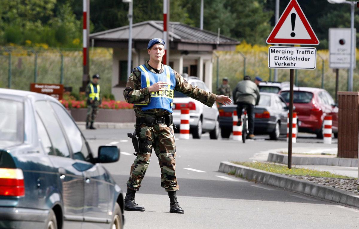 German Police Arrest ISIS Members Planning Attack on US Military Base