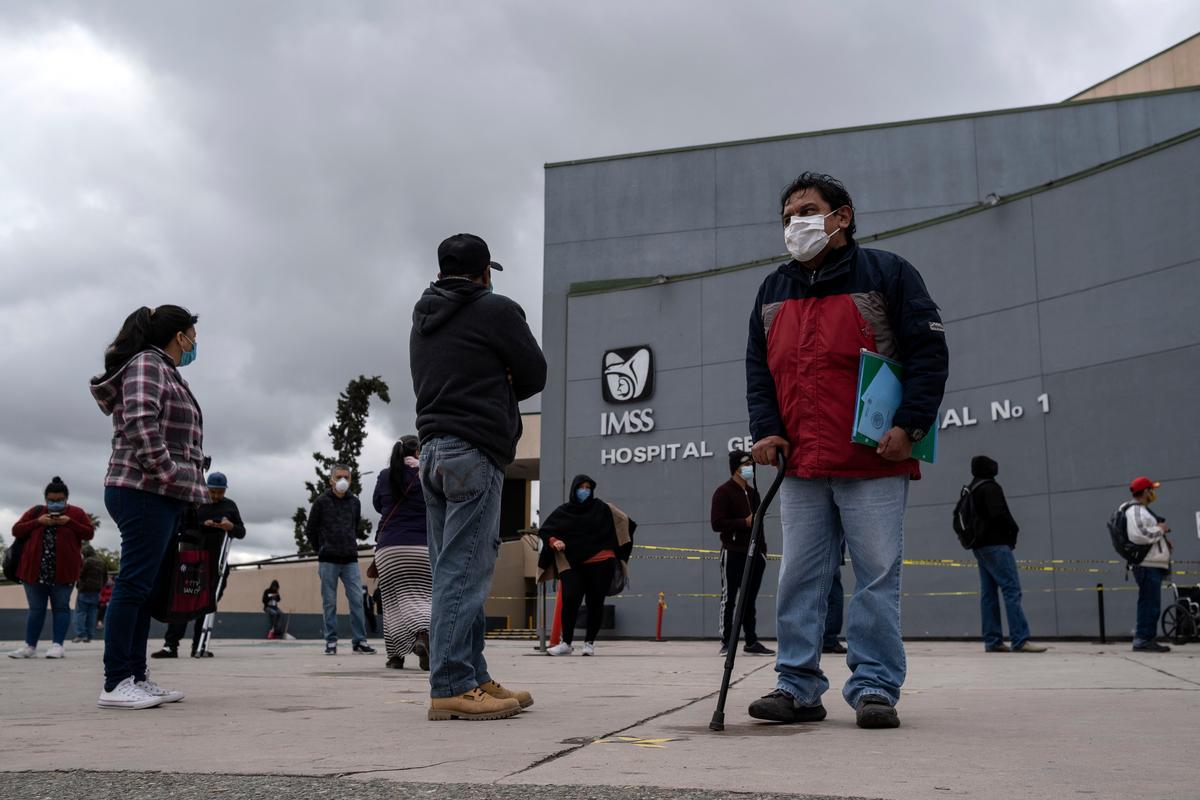 Nurses at Mexico Hospital Hit by COVID-19 Say They Were Told to Avoid Masks