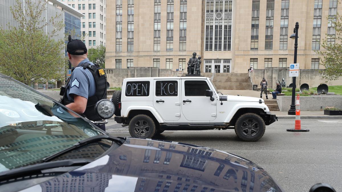 Hundreds Gather in North Carolina, Missouri to Protest Lockdown Measures