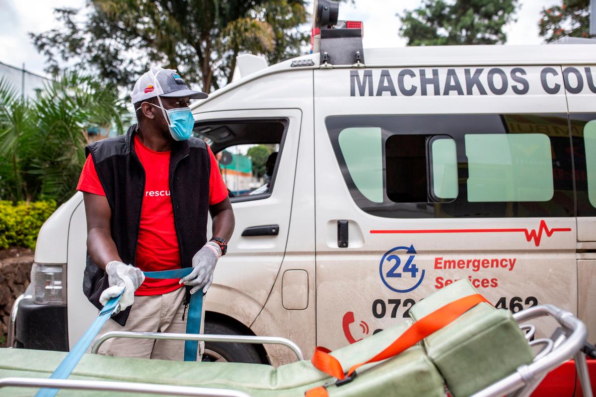 Truck Crashes Into Pedestrians in Kenya, Killing 10