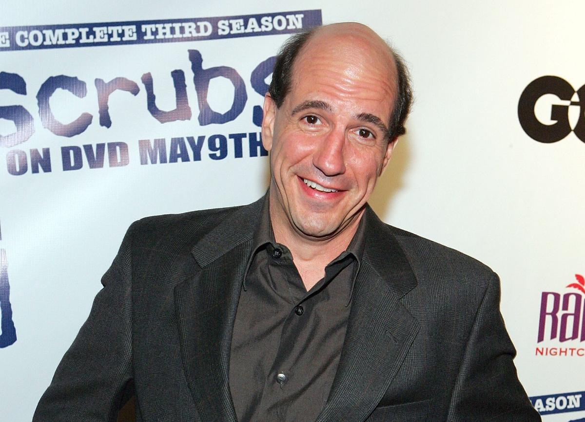 Sam Lloyd, Who Appeared in ‘Scrubs’ and ’Seinfeld,' Dies at 56