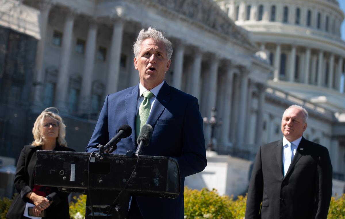 McCarthy Calls for House to Go Back Into Session