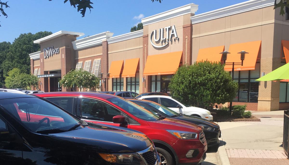 ‘Lock the Doors’: Sisters Have Close Encounter With Potential Human-Trafficking Attempt in Parking Lot