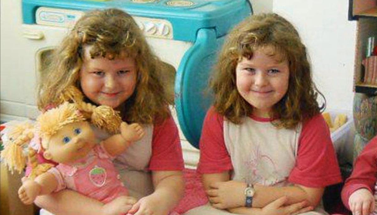 Bullied Twin Sisters Were Called ‘Ugly Ducklings’–Then They Became Beauty Queens