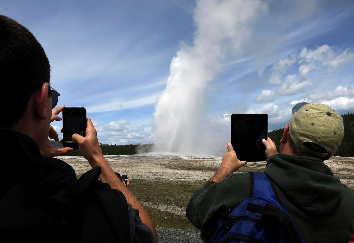 Yellowstone, Grand Canyon Join National Parks Set for Limited Reopenings