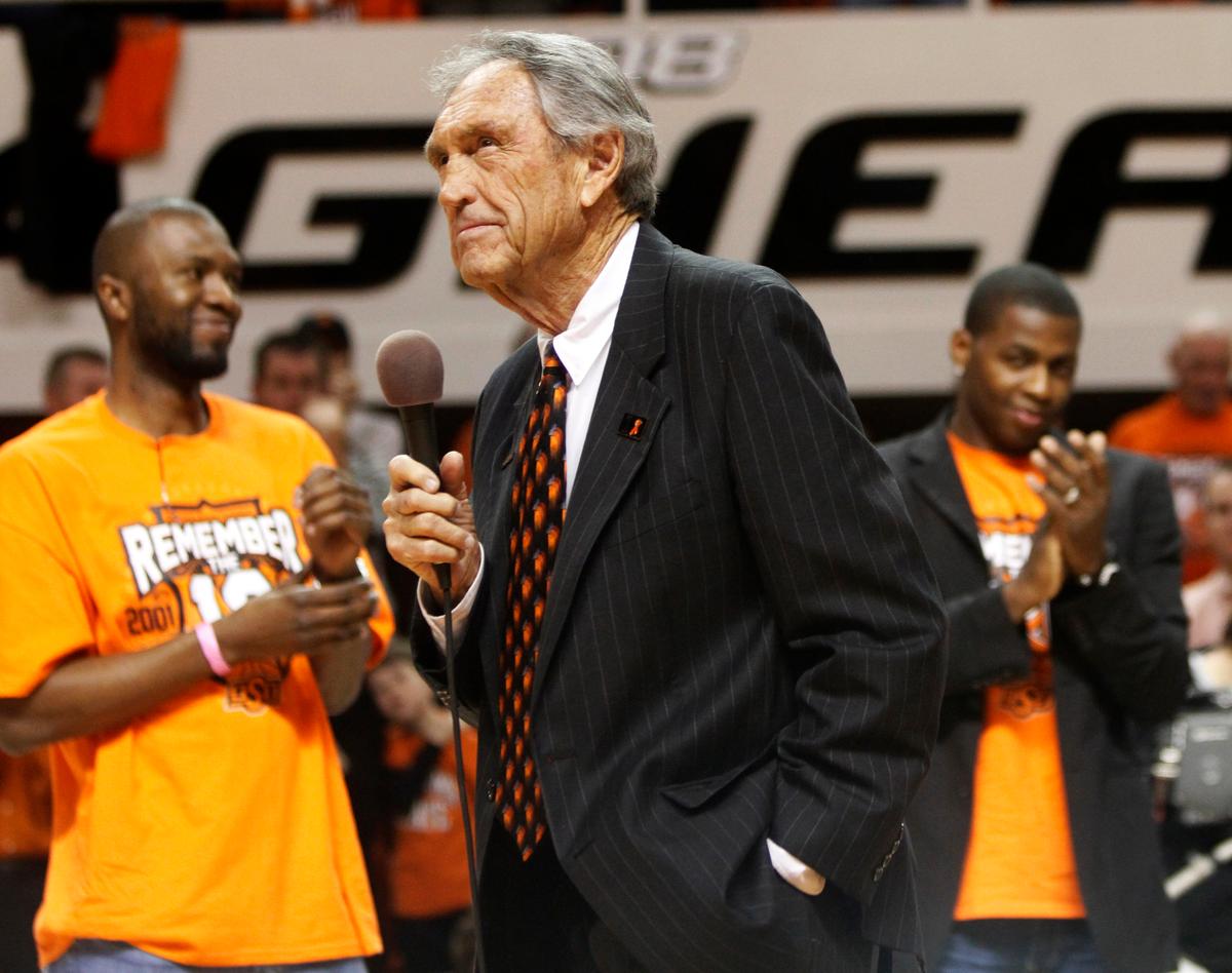 Eddie Sutton, Hall of Fame Basketball Coach, Dies at 84