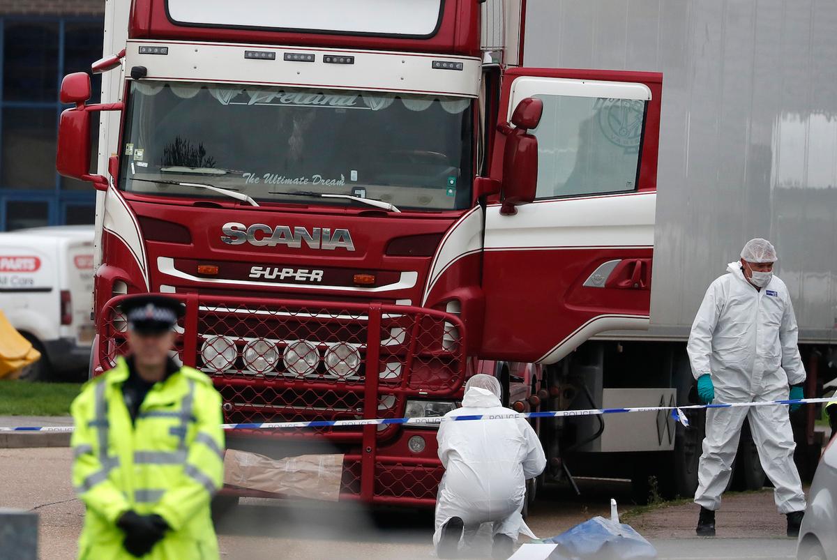 Police Arrest 26 People in UK Truck Deaths of 39 Vietnamese