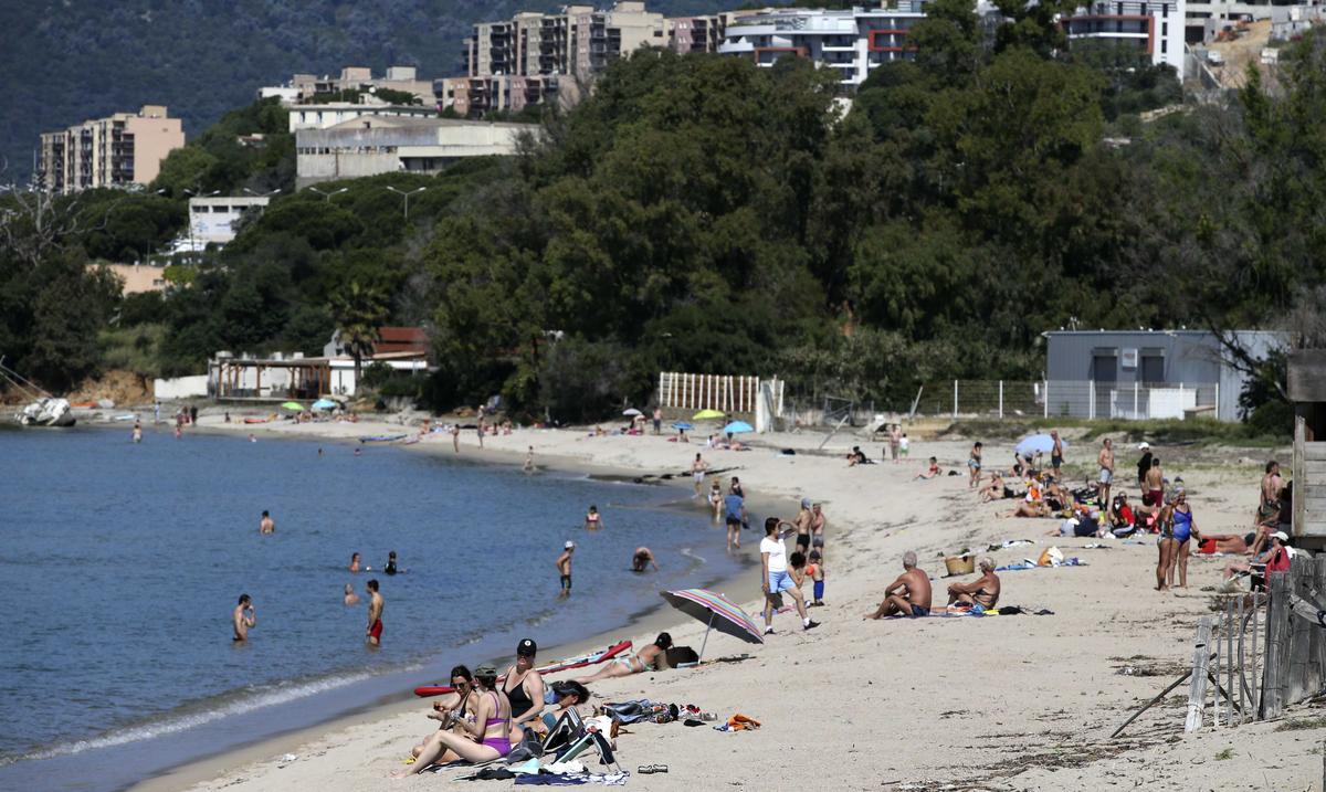 Summer People Are Already Here. And Are Snowbirds Staying?