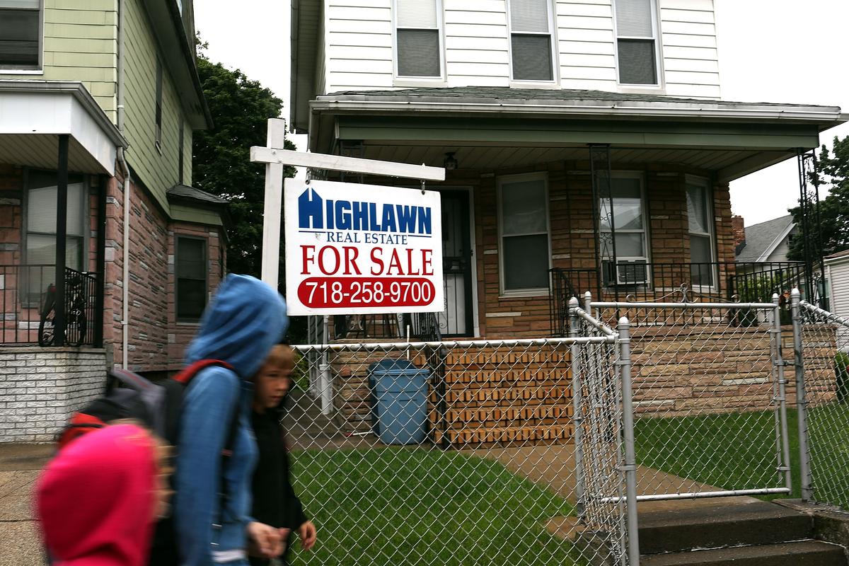 As America Divides, Florida and Texas Head One Way, California and New York Go the Opposite Direction