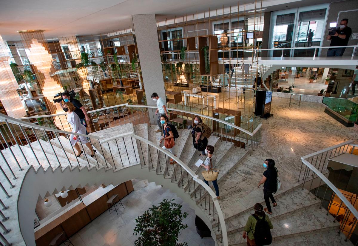 Spain Will Open Gradually to Tourism, With Europe First