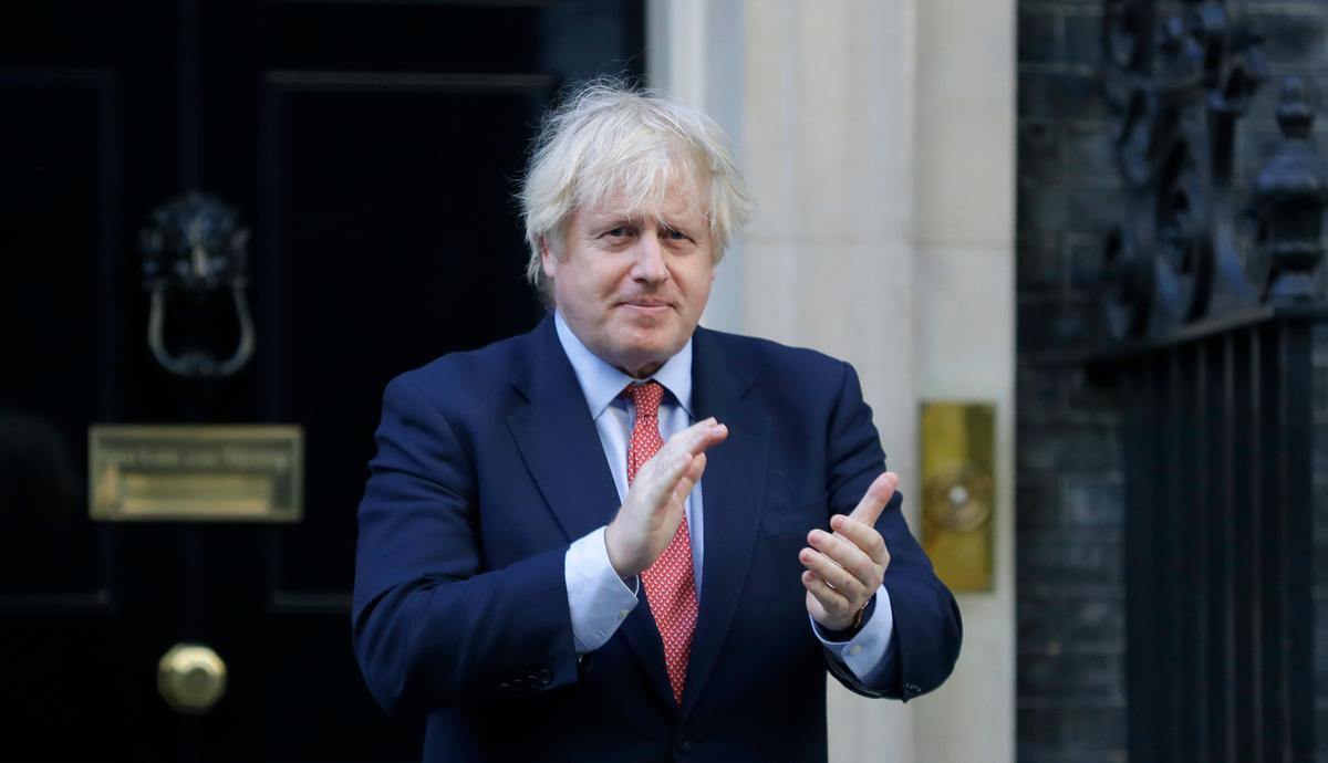 In Lockdown Easing, UK’s Johnson Says Groups of 6 Can Meet