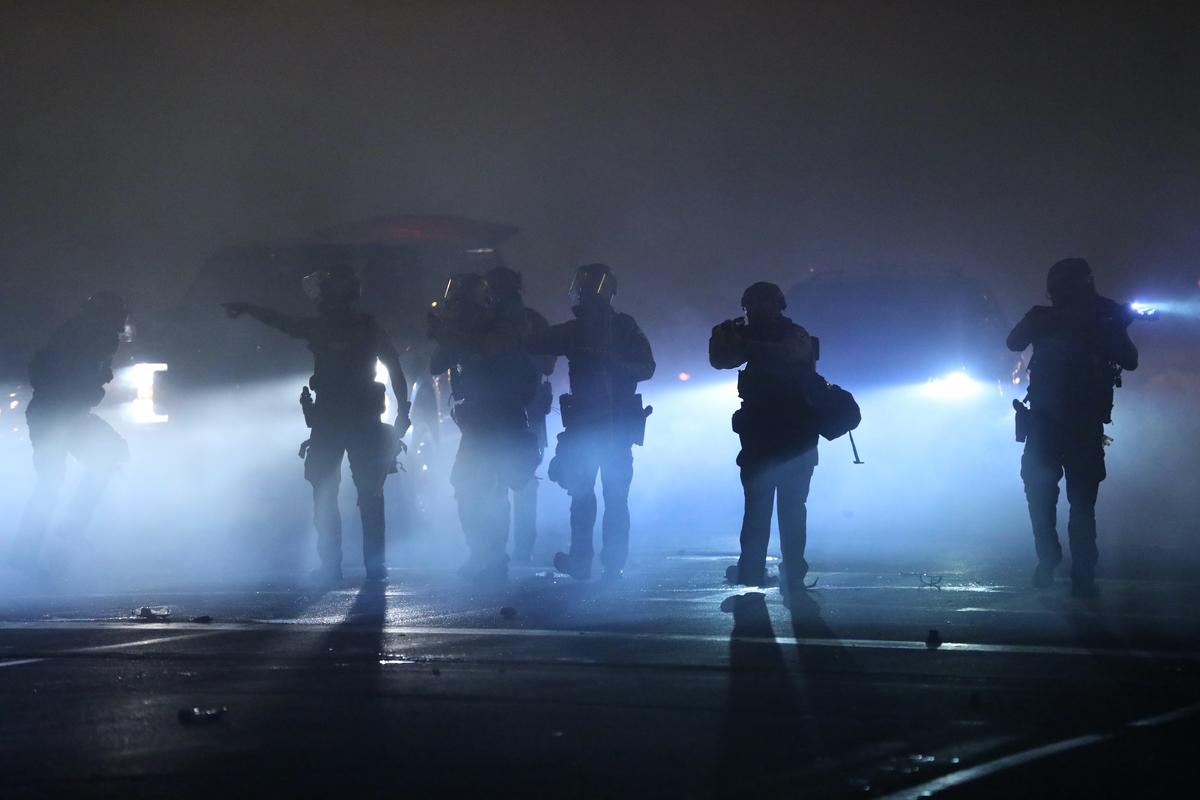 Federal Officer Killed in Shooting During Protests in Oakland Is Identified