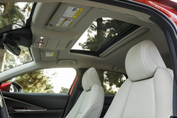 Power moonroof. (Courtesy of Mazda)