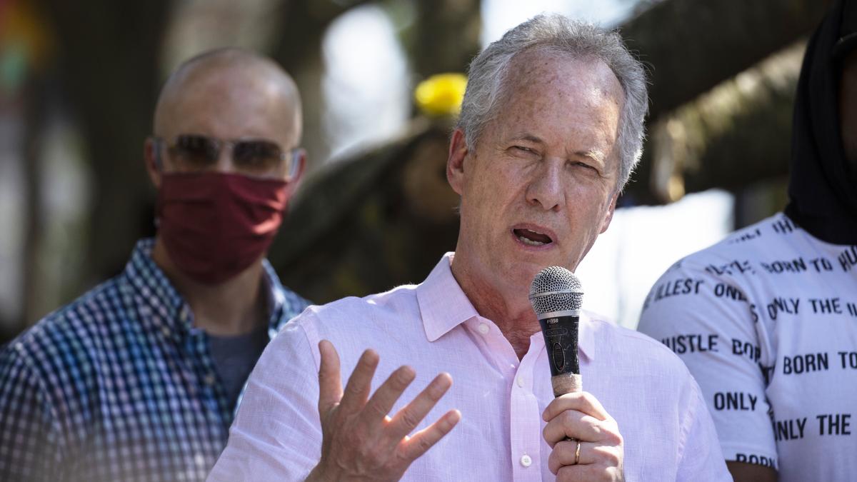 Louisville City Council Passes Legislation Banning No-knock Warrants