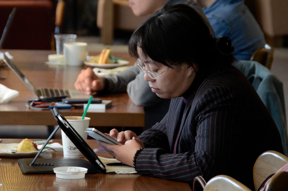 China Shuts Down Over 100,000 Social Media Accounts in Latest Internet Crackdown