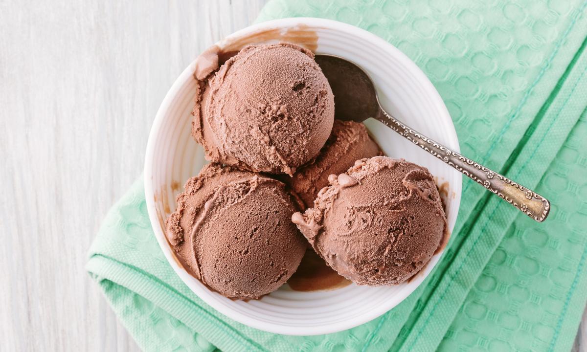 Philadelphia-Style Chocolate Ice Cream