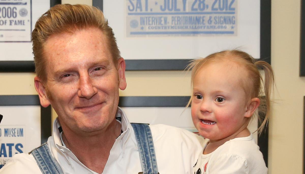 Dad of Daughter With Down Syndrome Writes Touching Blog Post: ‘God Doesn’t Make Mistakes’