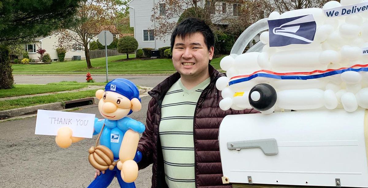 Artist With Autism Makes Balloon Sculptures to Thank Health Care Workers, Police Officers