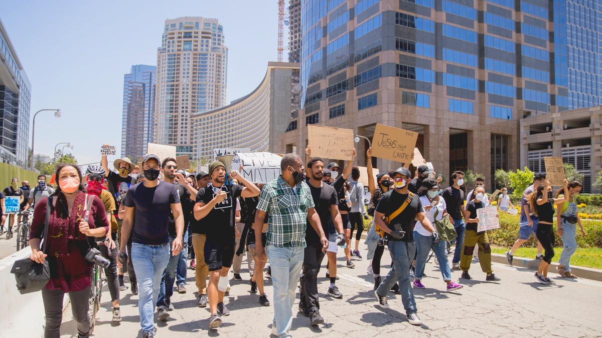 Over a Dozen Protesters Arrested After ‘Forming an Unlawful Assembly’ in Beverly Hills