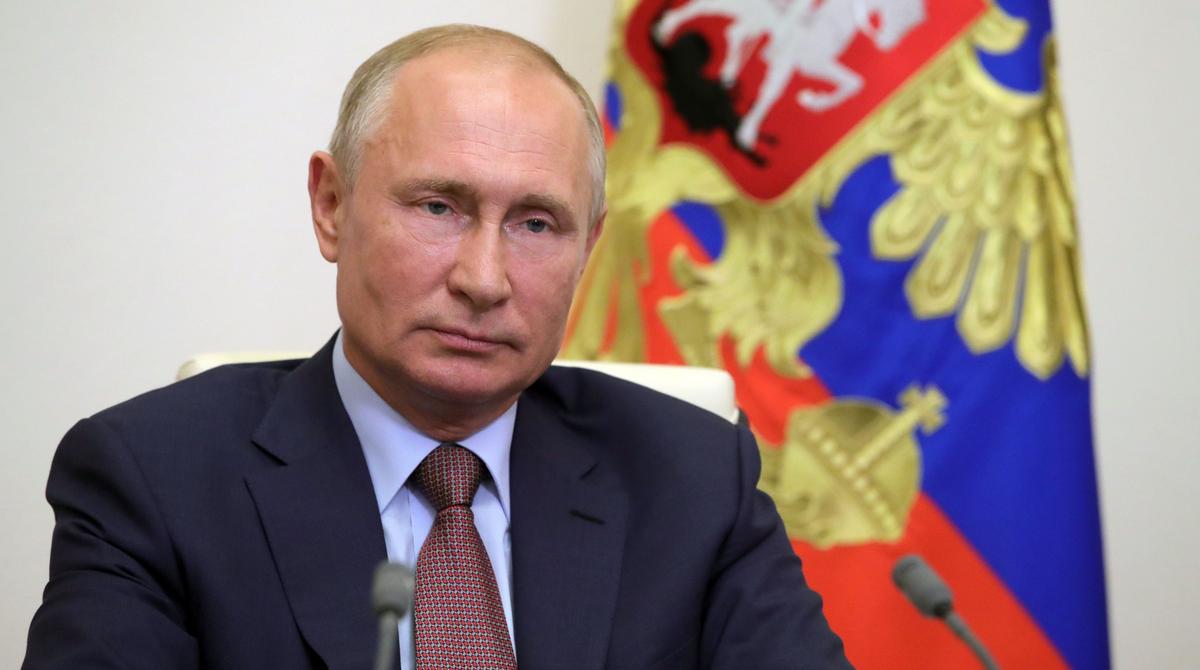 Russian State Exit Polls Show 76 Percent so Far Back Reforms That Could Extend Putin Rule