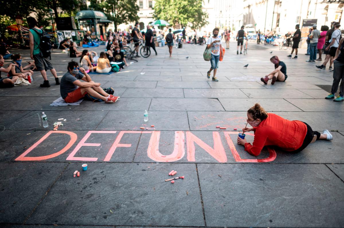 Most New Yorkers Oppose Defunding the Police: Poll