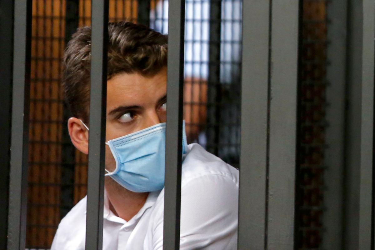 Police Partner at Americans’ Murder Trial Recounts Knifing