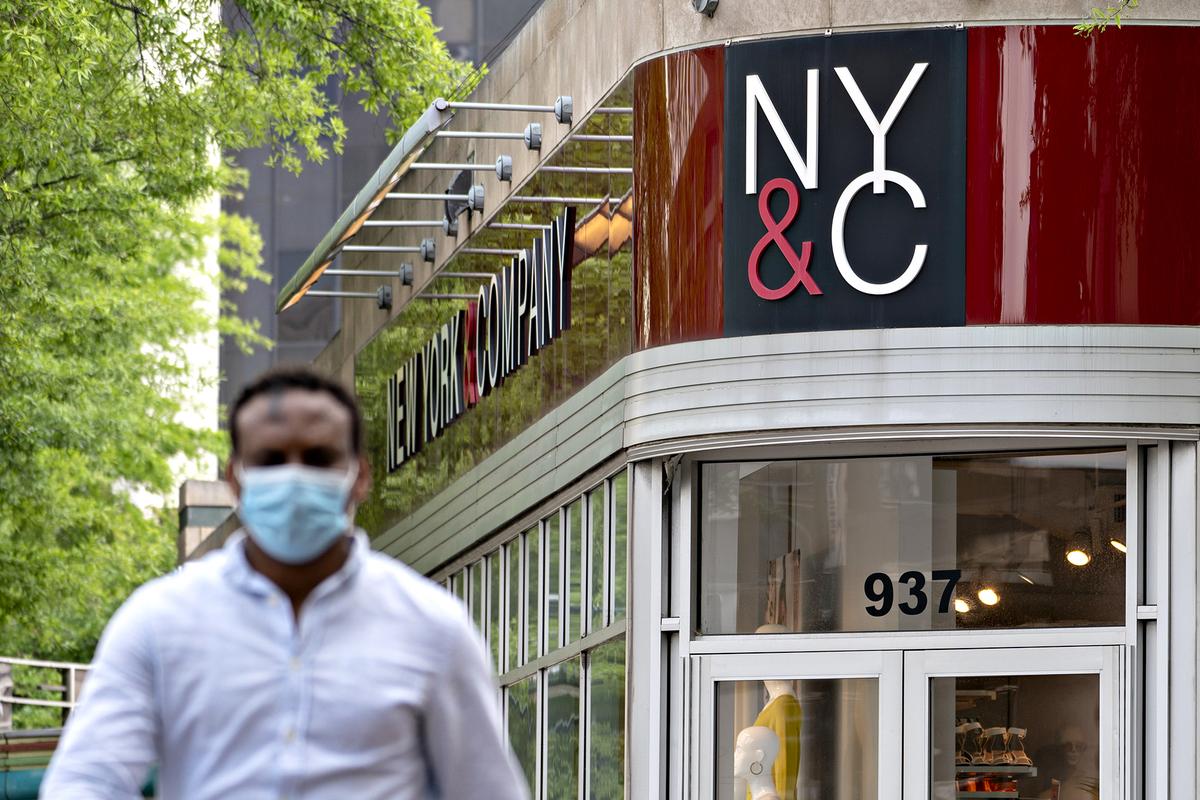 New York & Co’s Parent Company Files for Bankruptcy