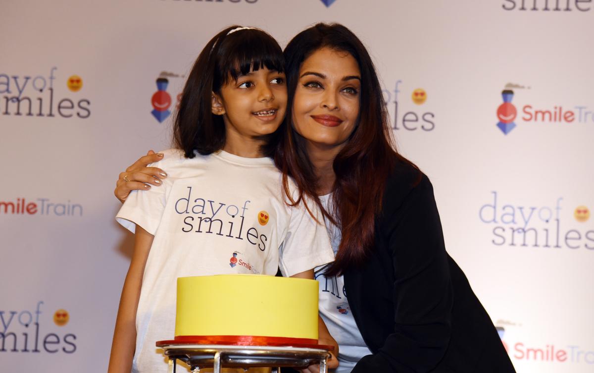 Bollywood Star Aishwarya Rai and Daughter Hospitalized for COVID-19: Media