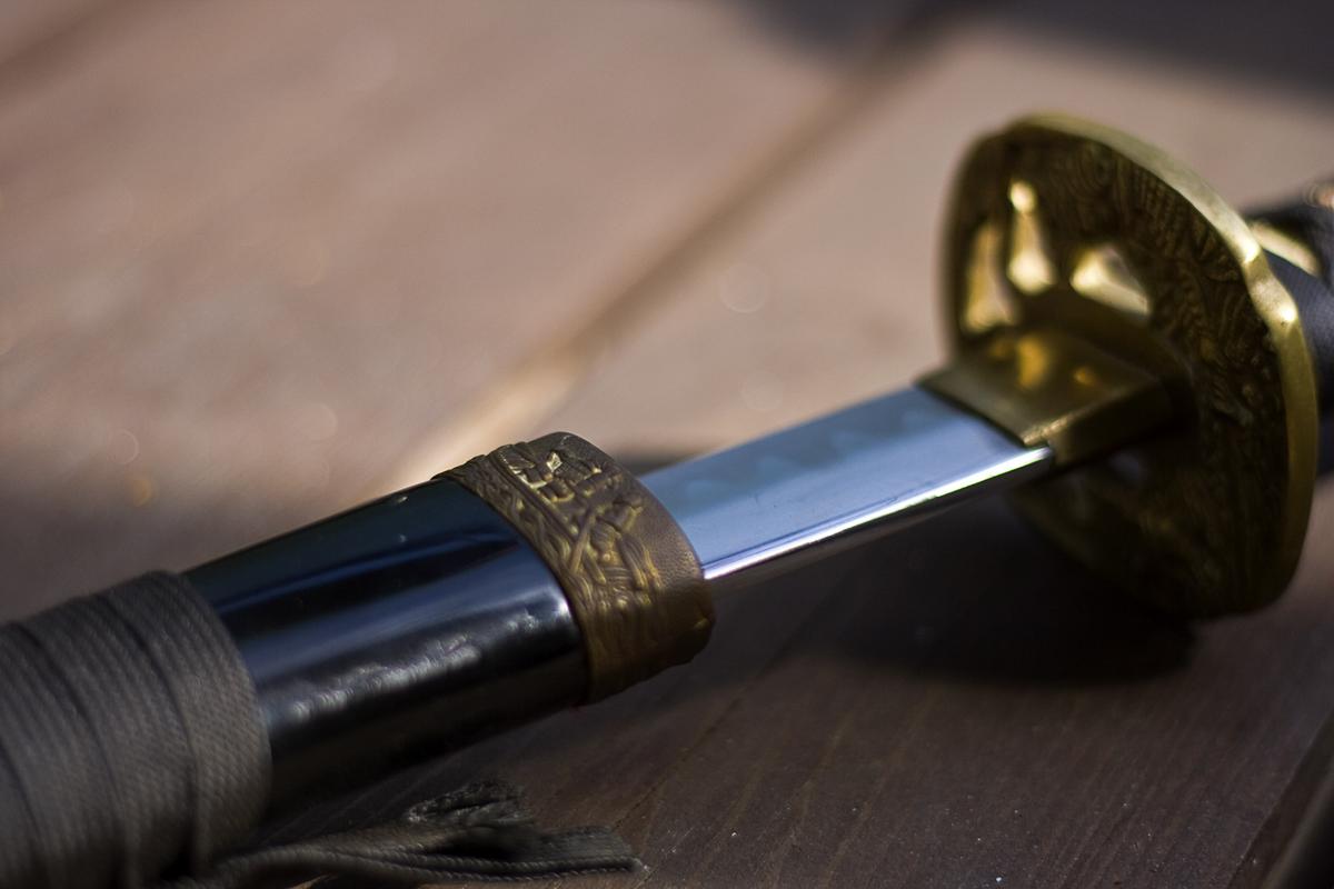 Australian Man Allegedly Robs Coles Express With a Samurai Sword