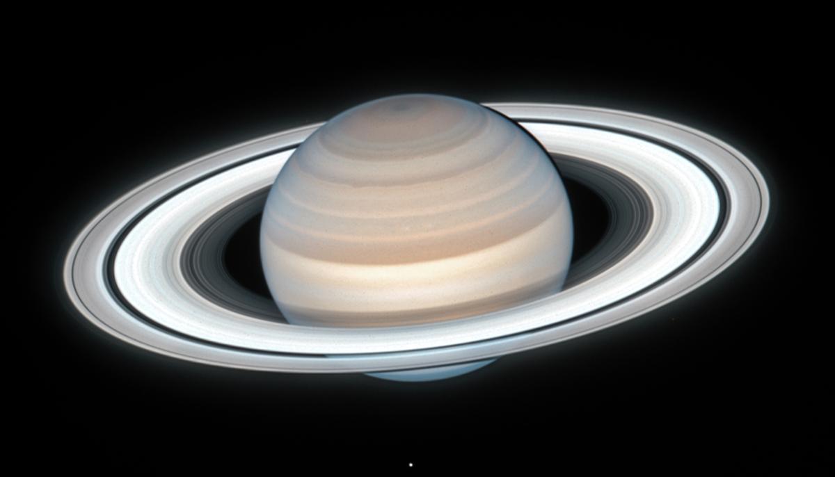 Stunningly Clear Image Showing Summertime on Saturn Captured by Hubble Telescope