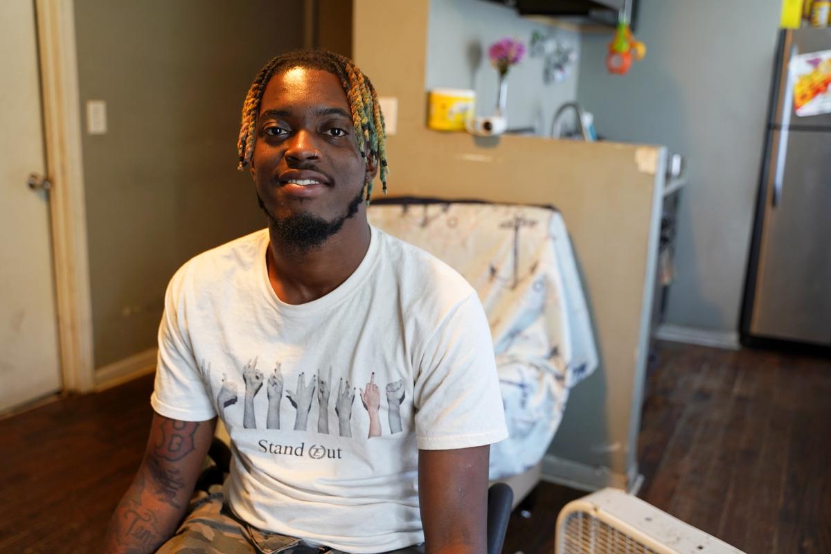 Escaping the Grip of Chicago’s Gangs