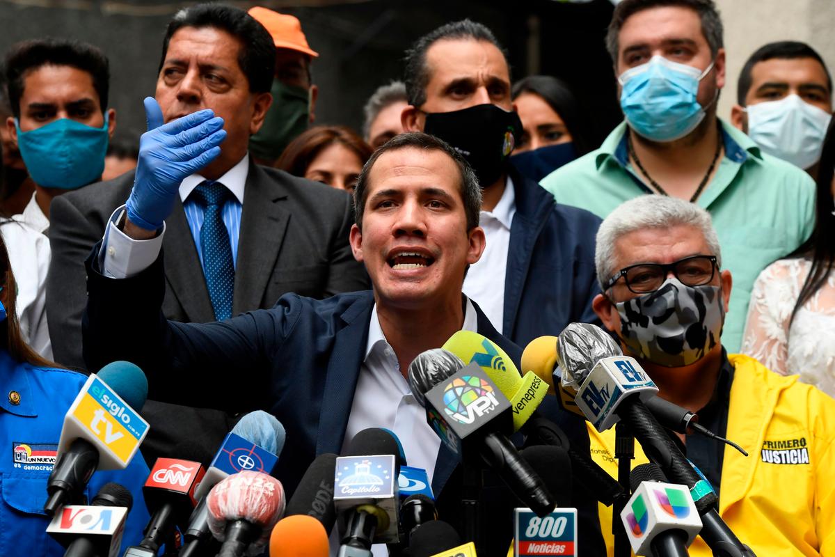 Venezuelan Coalition Opposed to Maduro Rejects December Vote