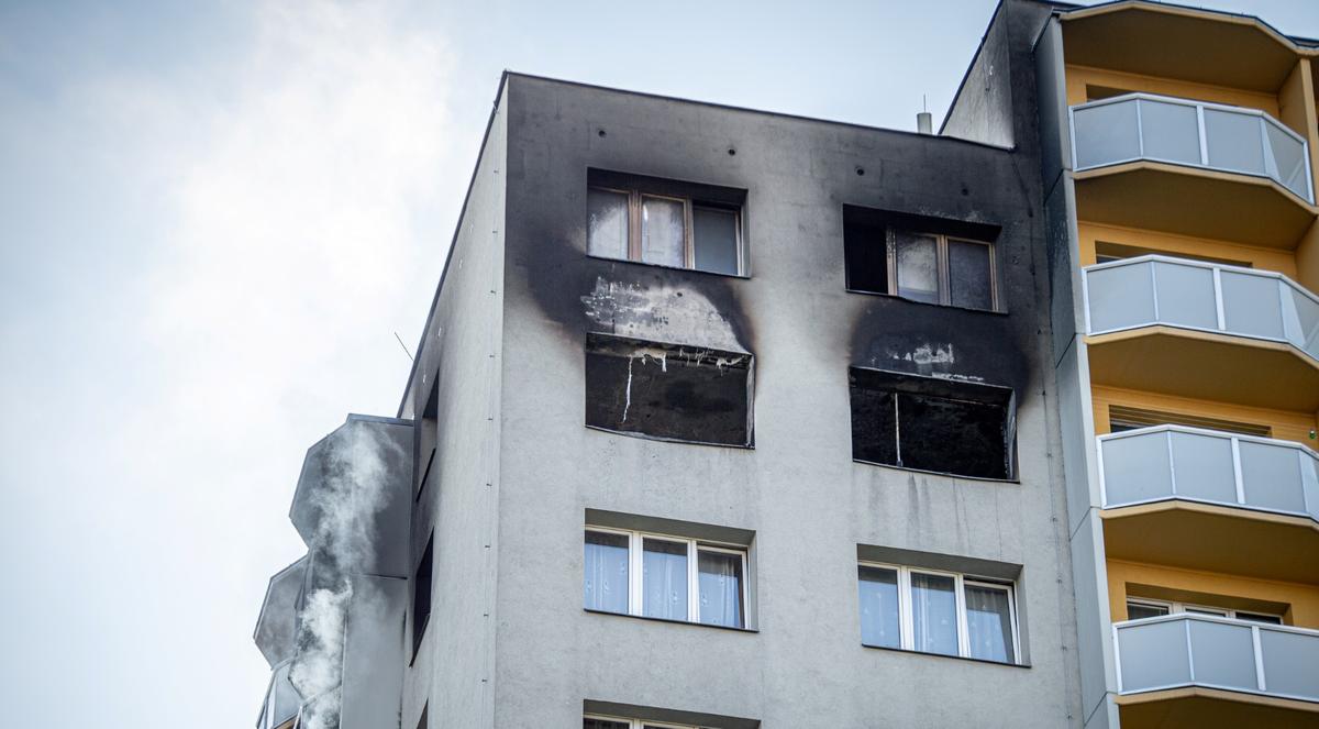 Czech Apartment Fire Kills 11, Including Three Children: iDNES.cz