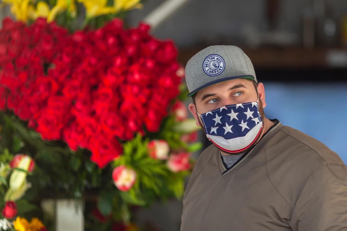 Number of Americans Moving In With Older Family Members Surging Amid Pandemic: Fed Study