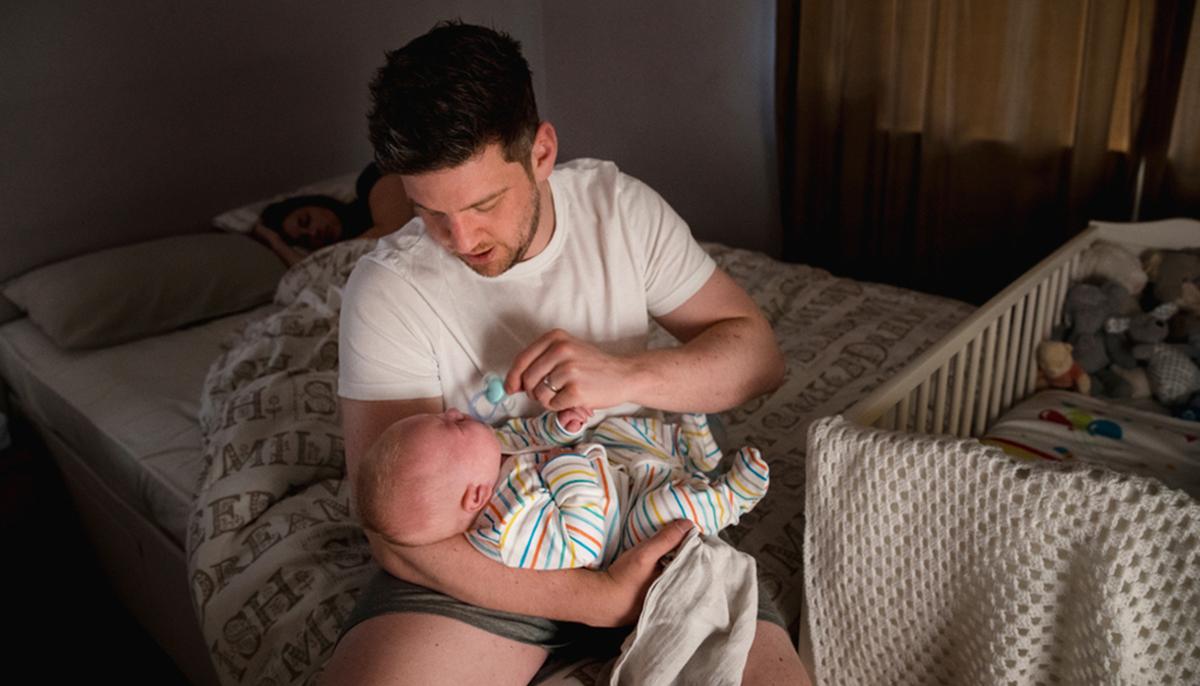 Resentful Husband Shares Life Lesson: Dads Who Get Up in the Night Don’t Deserve Praise