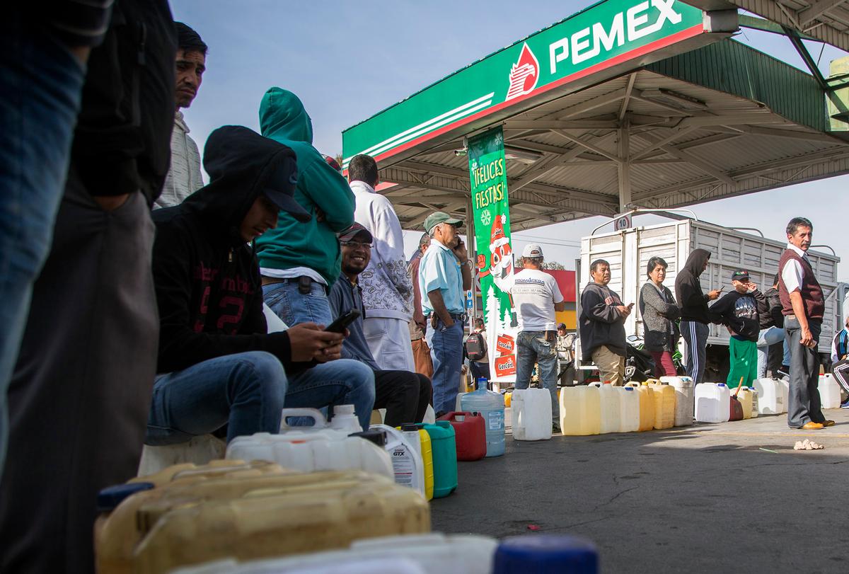 Former Mexico President Peña Nieto Directed Corruption, Ex-Official Says