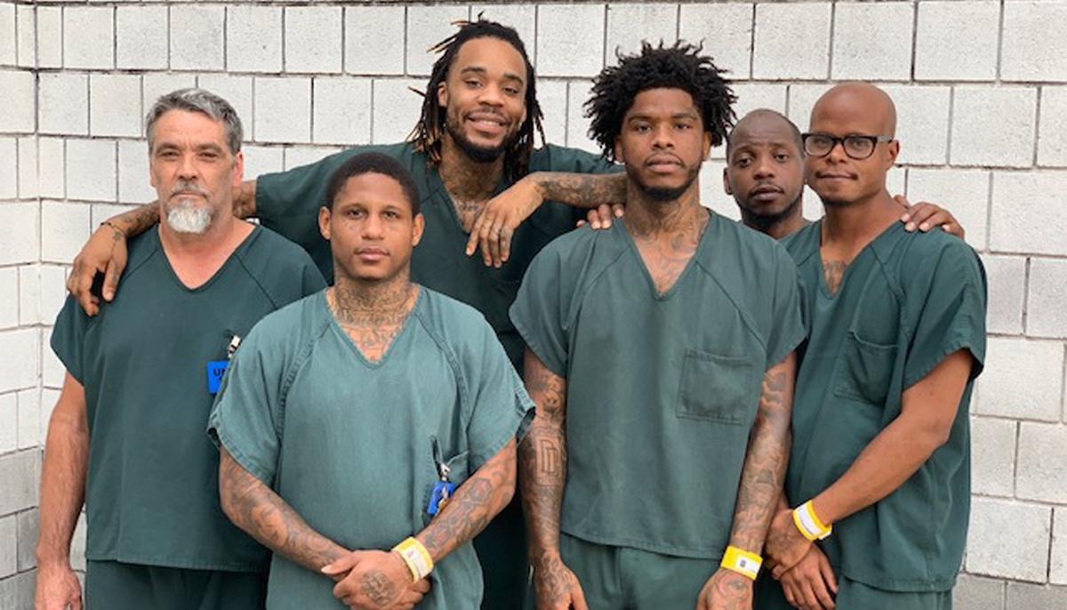 Georgia Prison Inmates Praised for Helping Rescue a Deputy Who Had a Stroke