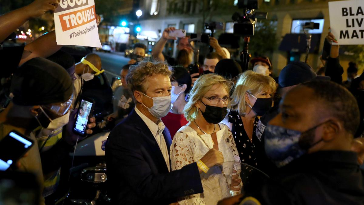 Republican Senator, Swarmed by Protesters After Trump Speech, Calls for FBI Probe