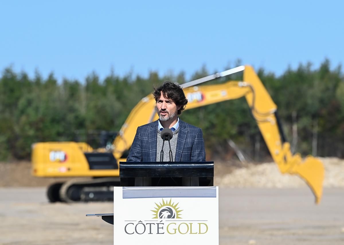 Trudeau, Tam Defend Canadian Response Times to COVID-19 Pandemic