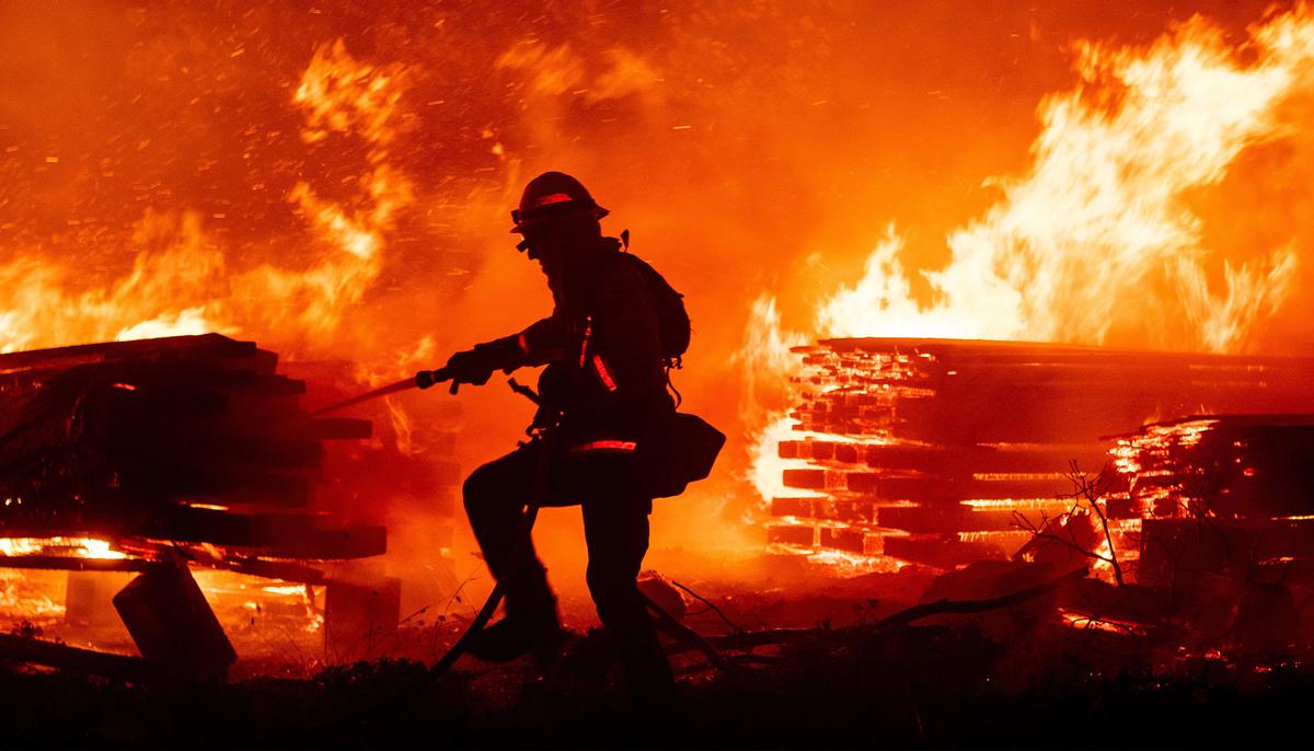 Celebrity BBQ Chef Supports Crews Fighting California Wildfires by Supplying Gourmet Meals