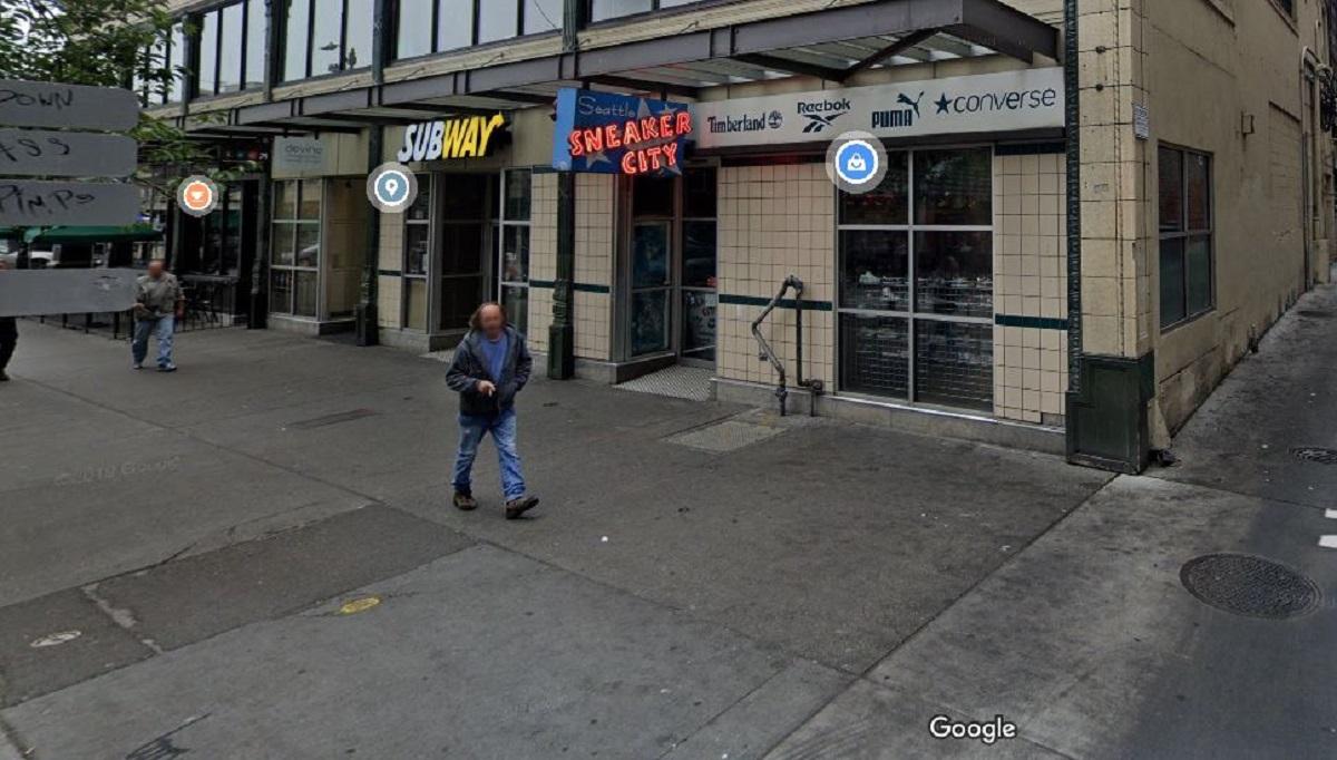 Felon With Guns Stole From Seattle Store Because of Anger Towards Police: Charging Documents