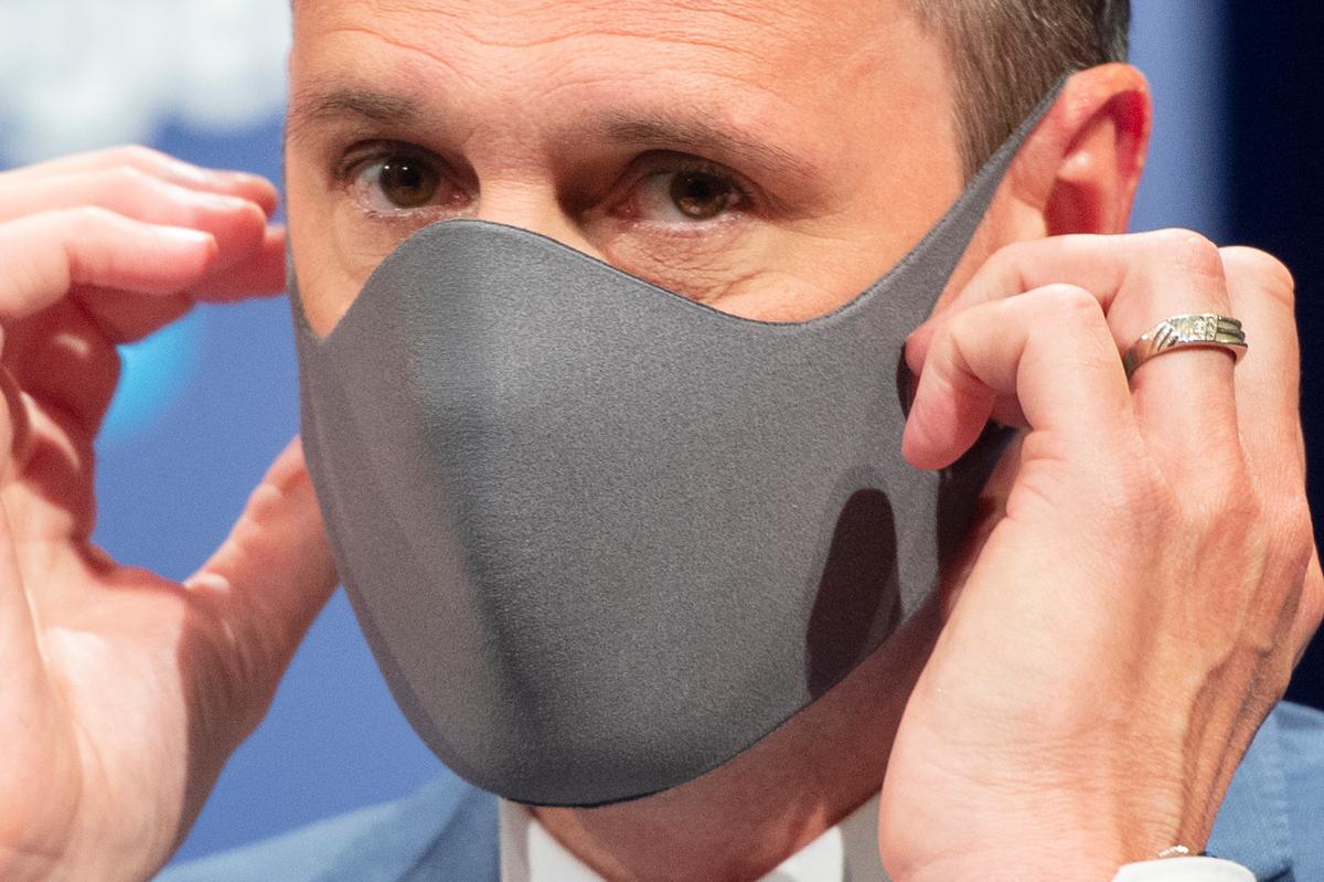 Quebec Mandates Masks in High School, Closes Gyms & Bans Team Sports in Red Zones