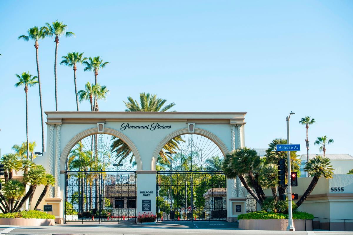 Paramount Sweetens Cash Bid for Warner Bros. Discovery