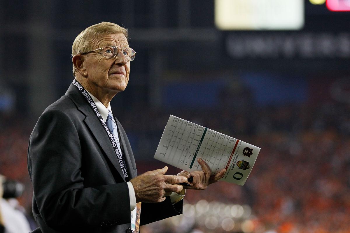 Trump to Award Presidential Medal of Freedom to Former Football Coach Holtz