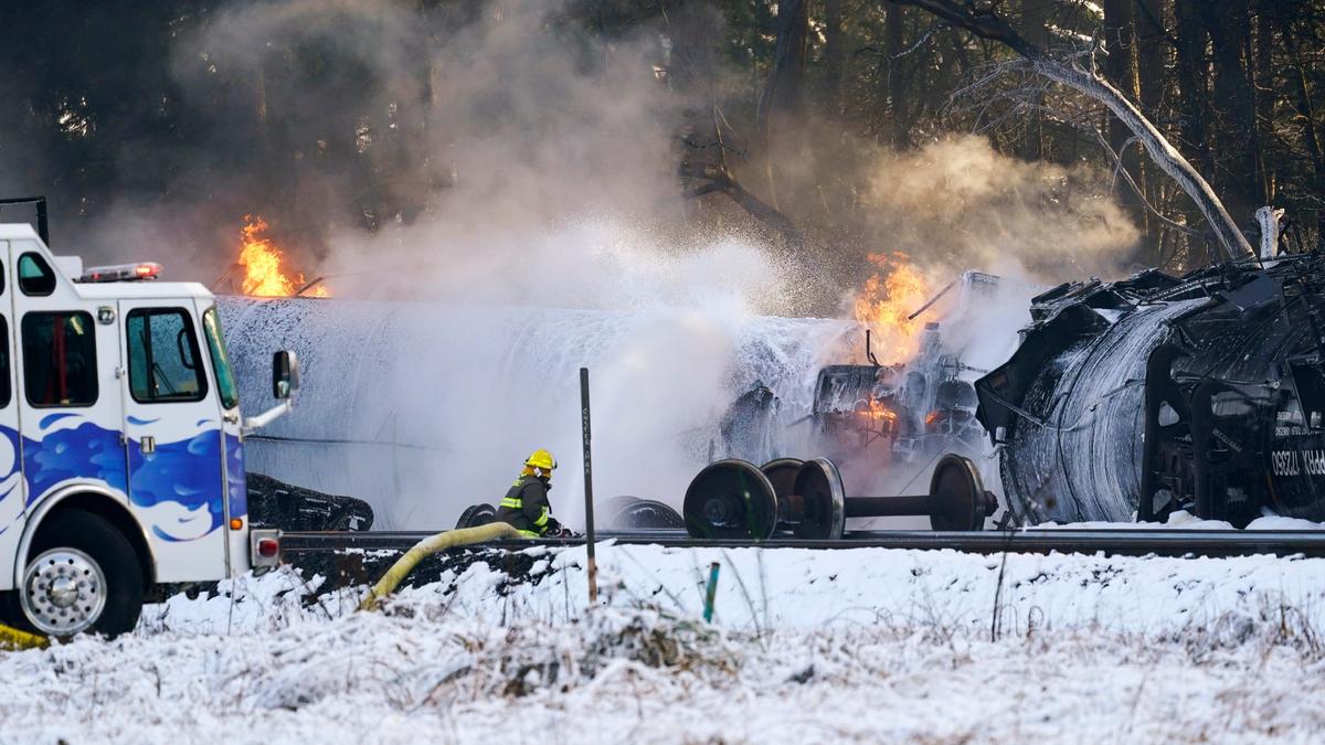 Train Cars Carrying Crude Oil Derail, Burn North of Seattle